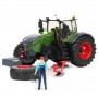 Traktor ciągnik Fendt 1050 Vario z figurką mechanika Zabawka Bruder 04041